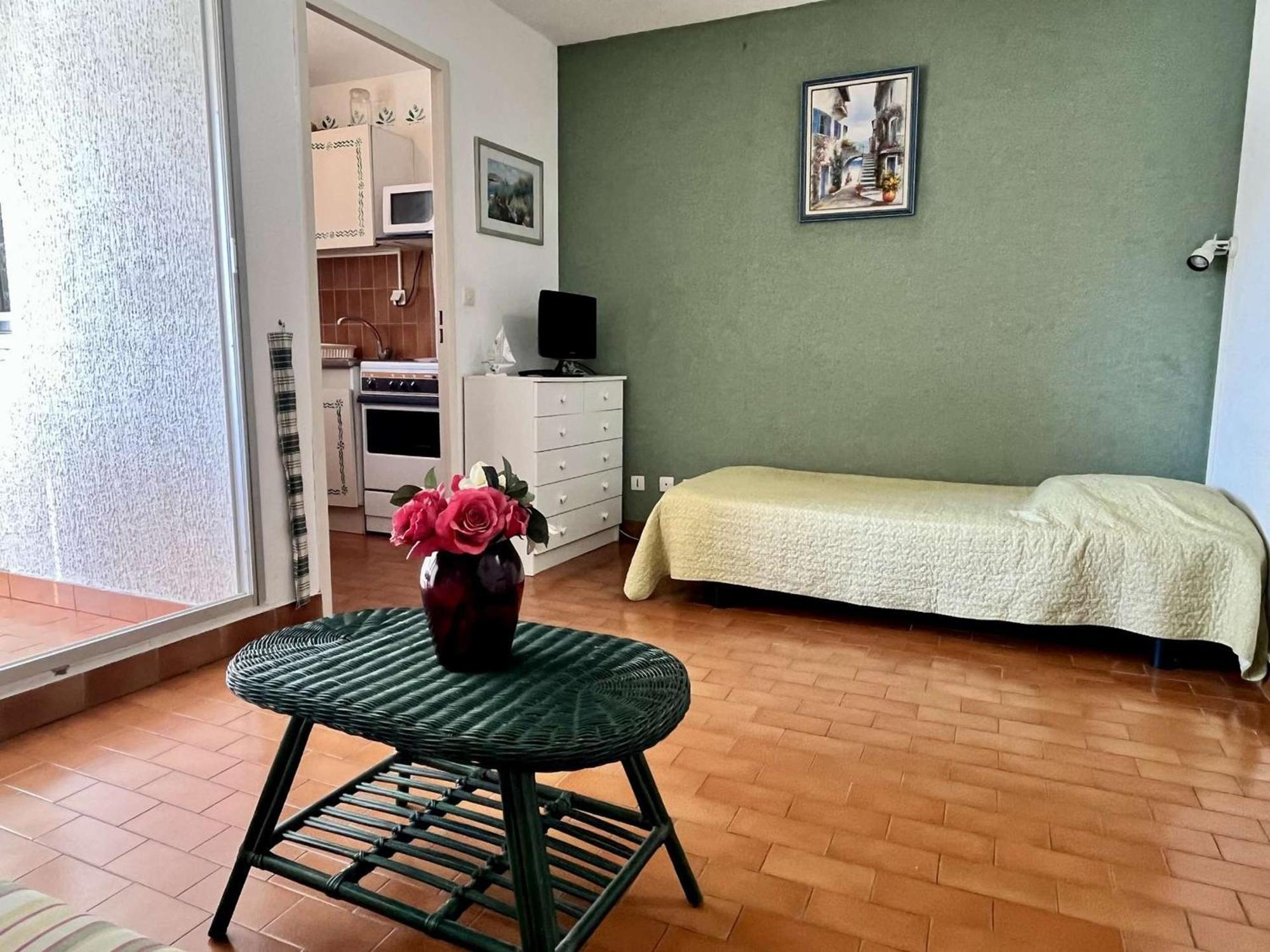 Studio A Argeles-Sur-Mer, 400M De La Plage Et Proche Commerces, Loggia, Animaux Bienvenus, Menage Inclus - Fr-1-225-548 Екстер'єр фото